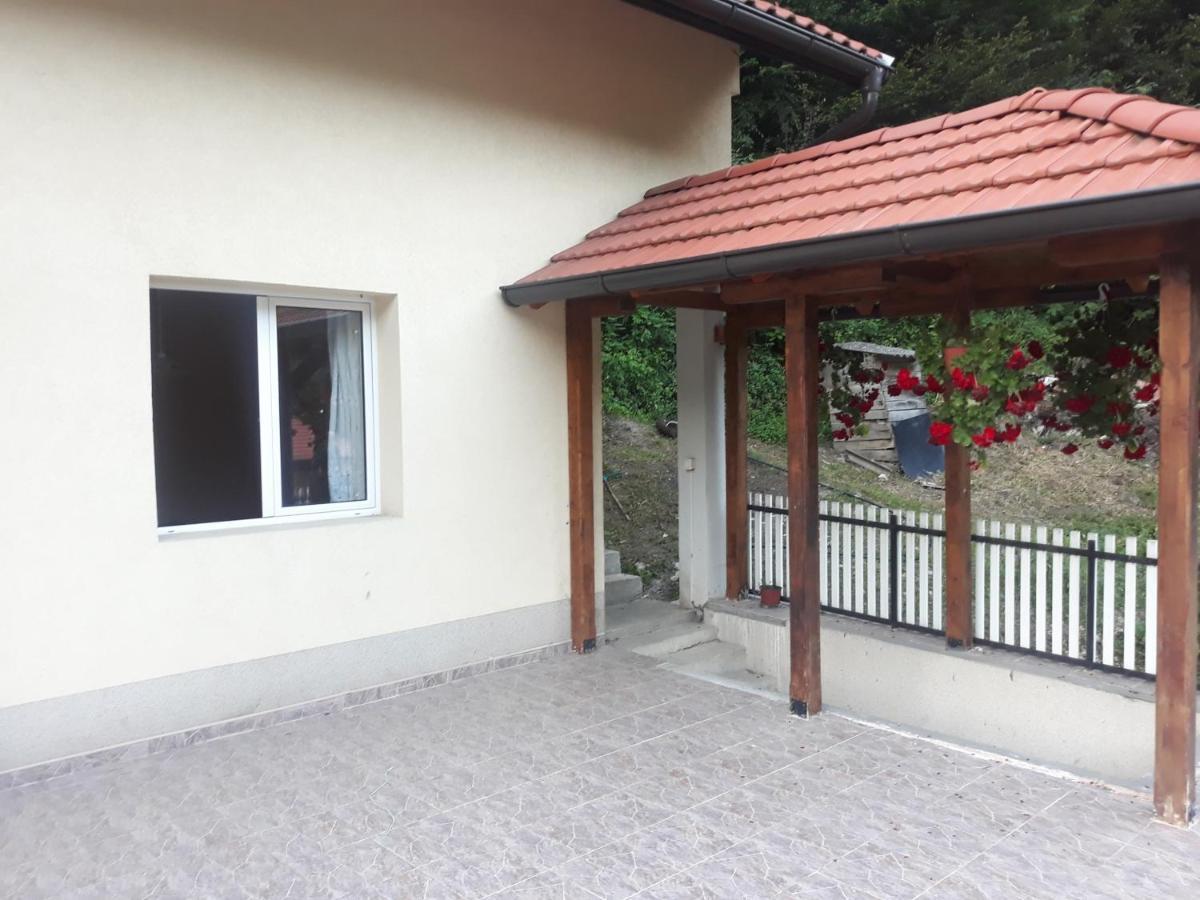Guesthouse Stanojevic Guca Exterior photo